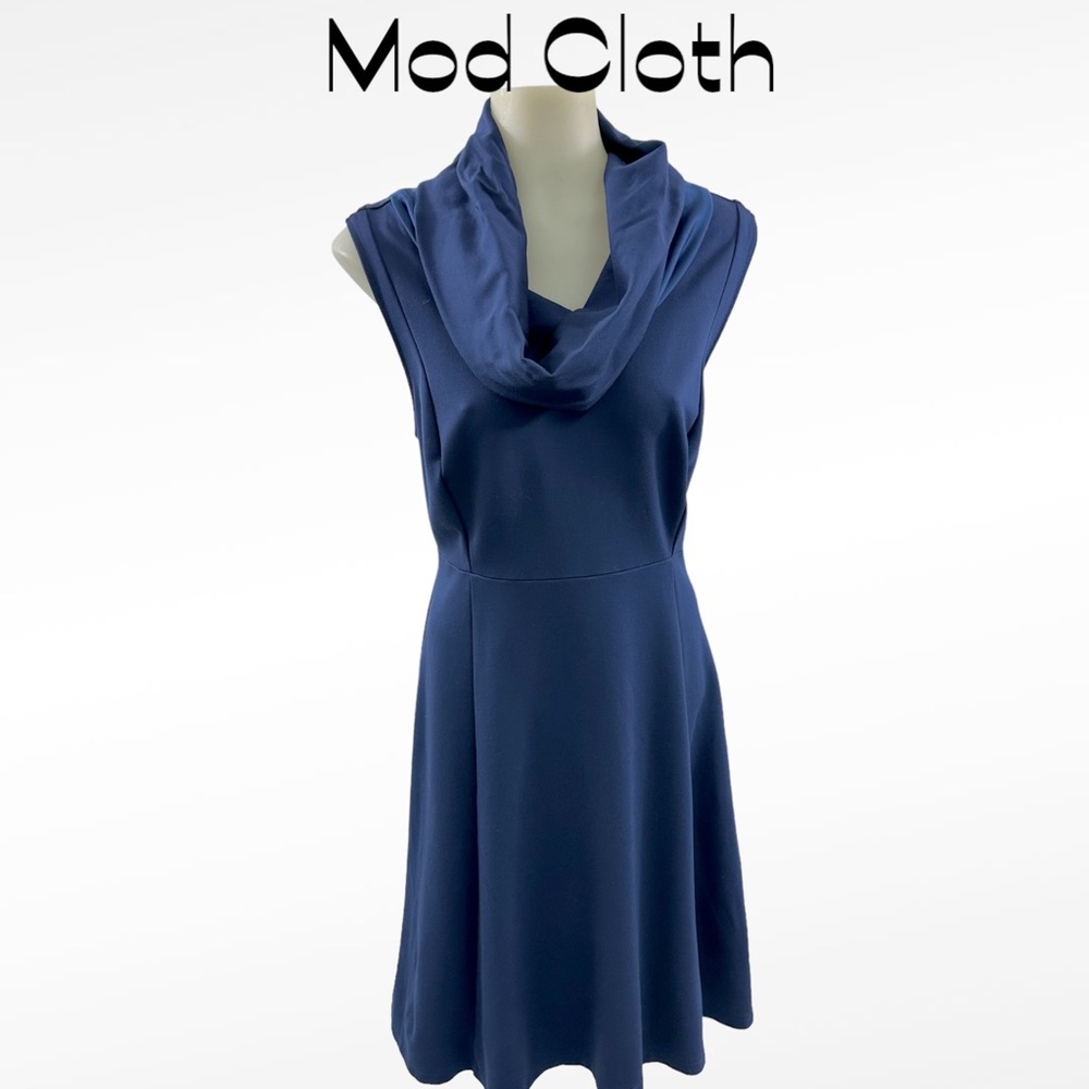 MODCLOTH Dress Navy Cow Neck Sleeveless Side Button Slit Detail Sz L